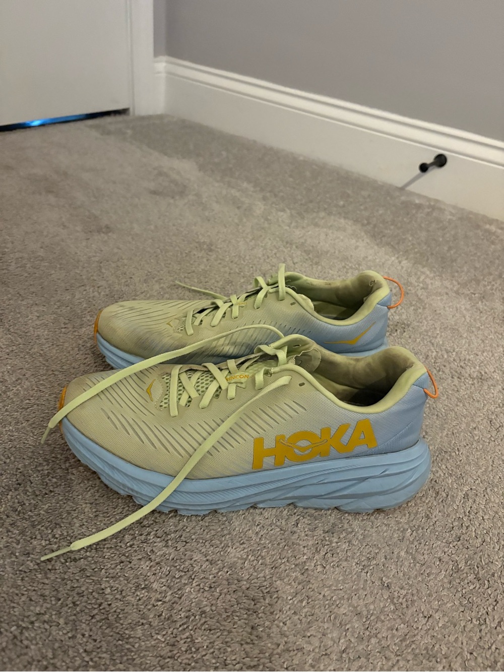 Hoka One One Rincon 3 sneakers